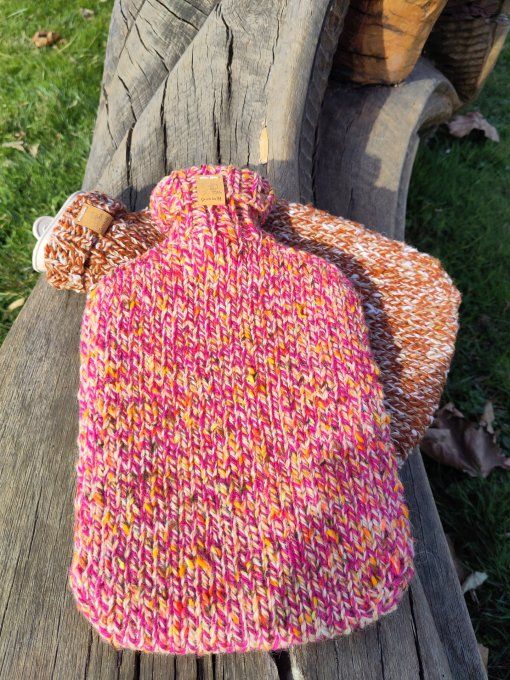 Bouillotte et sa housse en laine